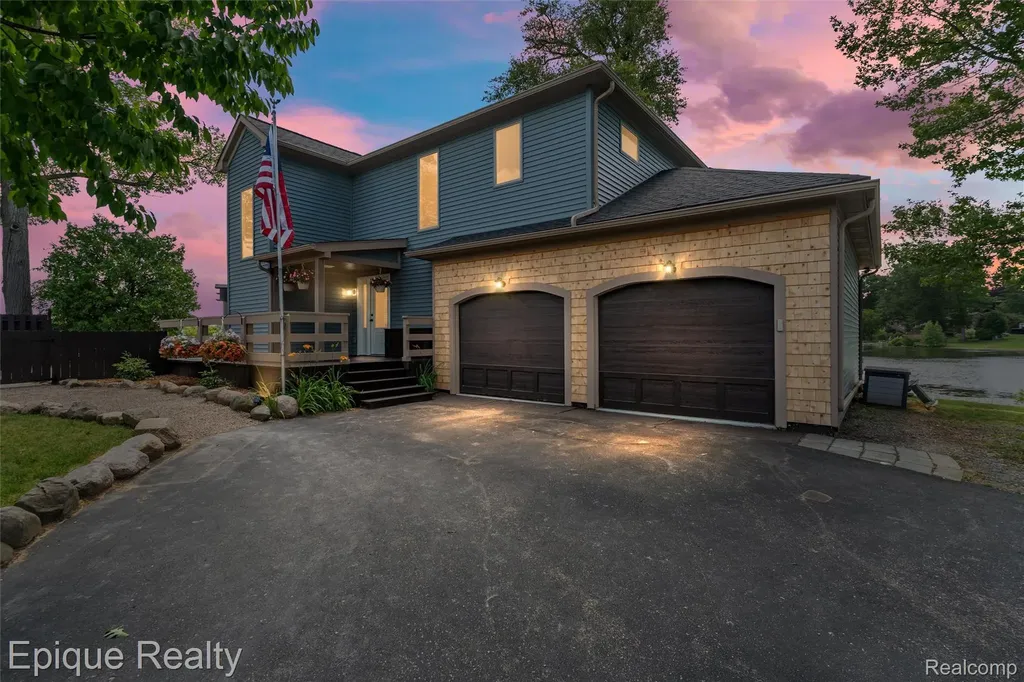 800 Kimberly Orion Charter Township MI 48362