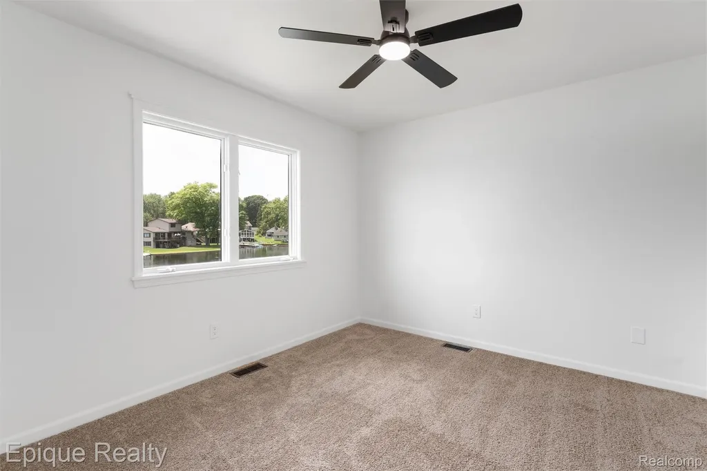 800 Kimberly Orion Charter Township MI 48362