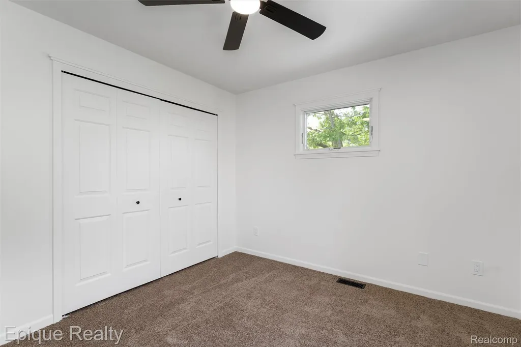 800 Kimberly Orion Charter Township MI 48362