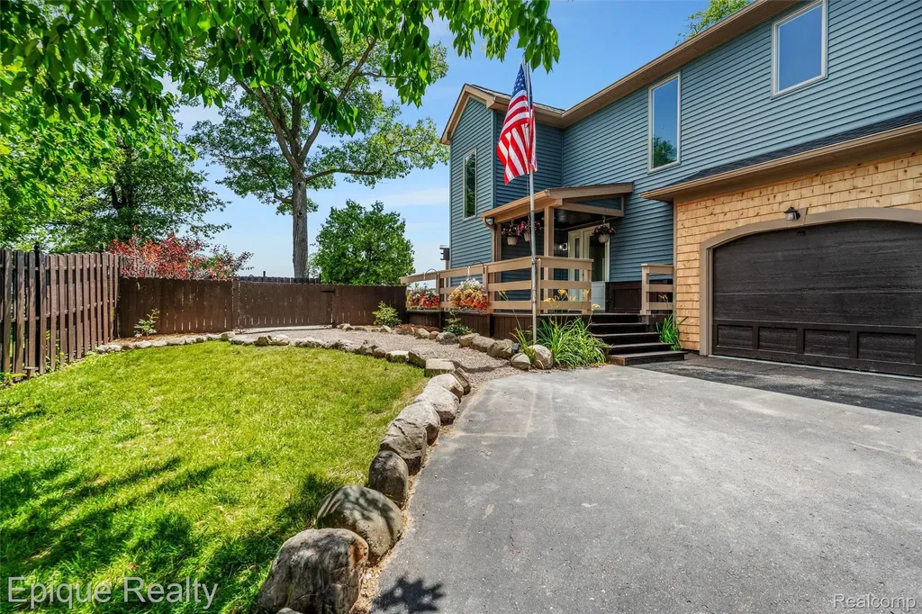 800 Kimberly Orion Charter Township MI 48362