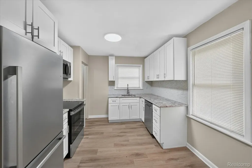 1044 Magnolia Drive Inkster City MI 48141