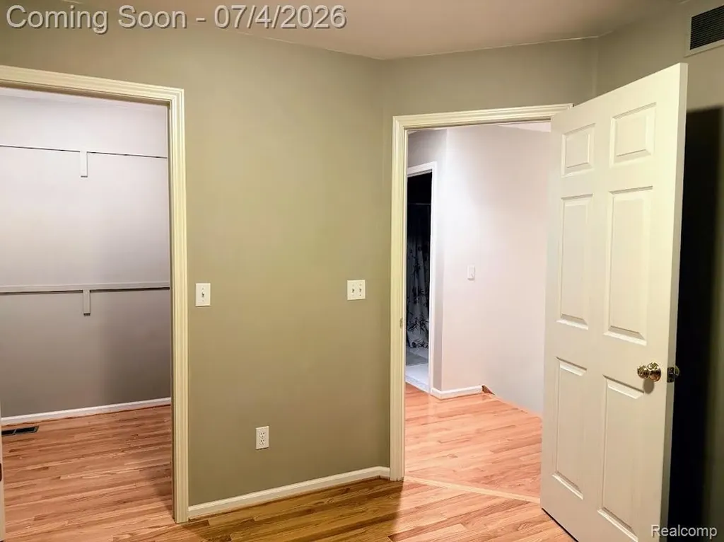 10928 Sunny Ridge Court Hamburg Township MI 48169