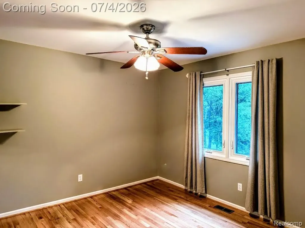 10928 Sunny Ridge Court Hamburg Township MI 48169