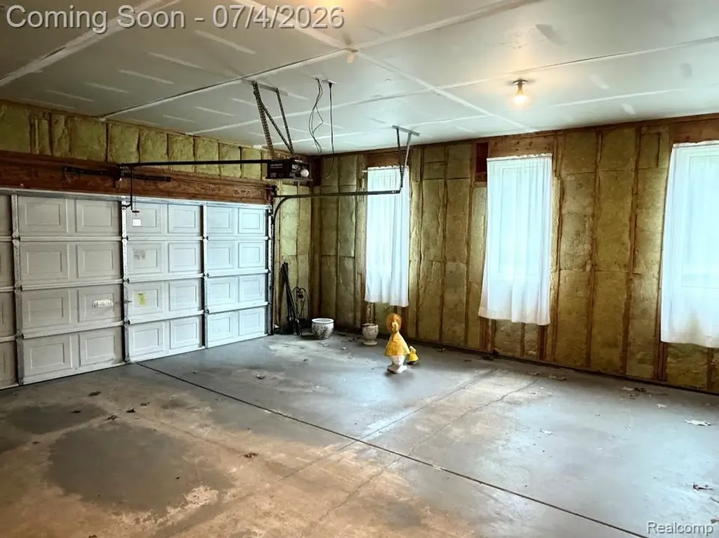 10928 Sunny Ridge Court Hamburg Township MI 48169
