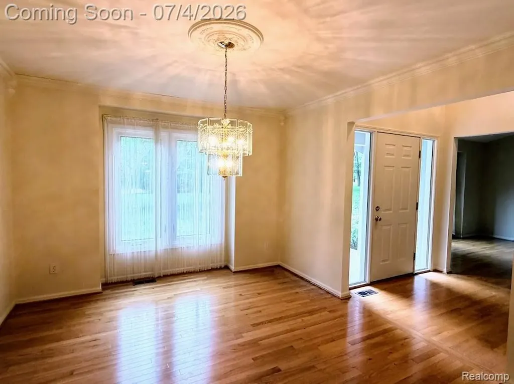 10928 Sunny Ridge Court Hamburg Township MI 48169