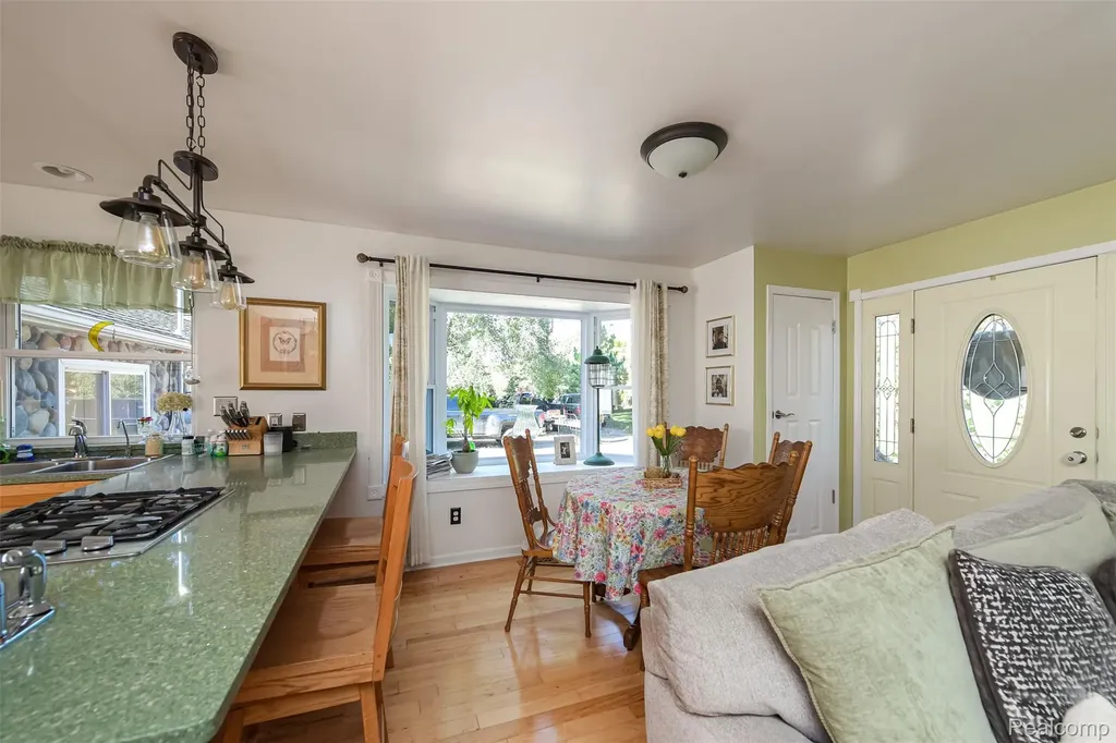 2076 Seymour Lake Road Brandon Charter Township MI 48462