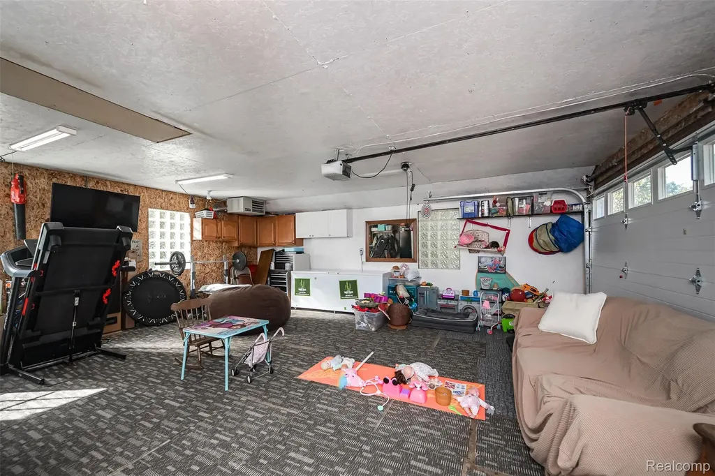 2076 Seymour Lake Road Brandon Charter Township MI 48462
