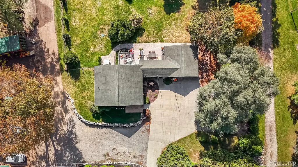2076 Seymour Lake Road Brandon Charter Township MI 48462