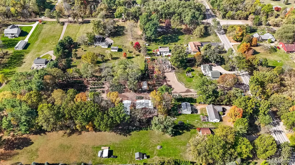 2076 Seymour Lake Road Brandon Charter Township MI 48462
