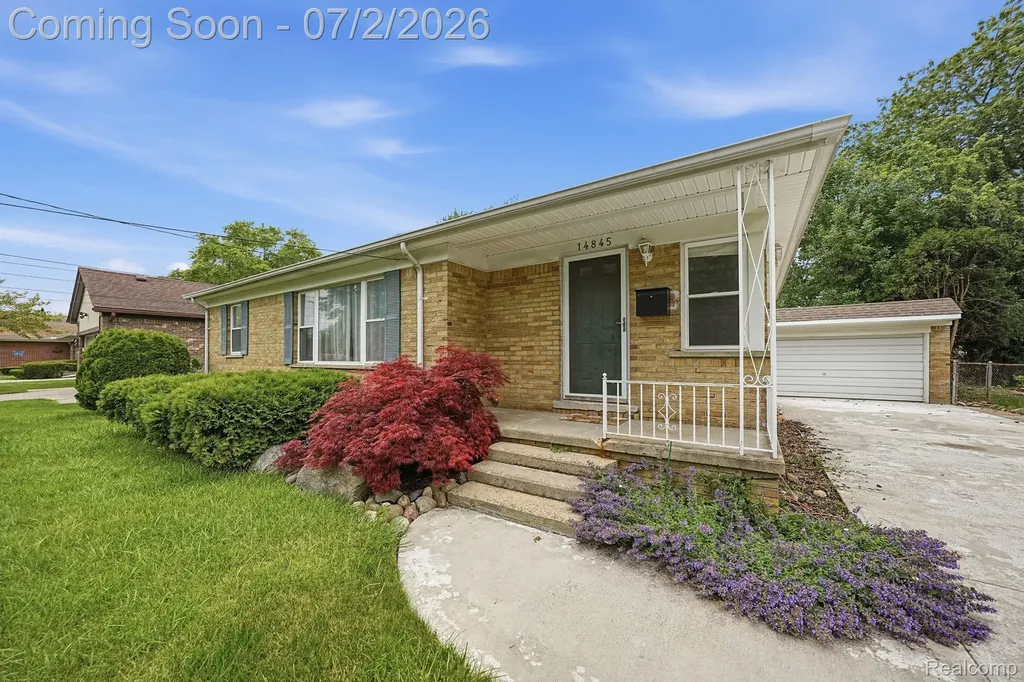 14845 Shirley Avenue Warren City MI 48089