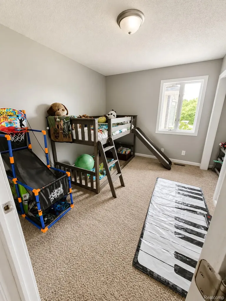 3200 E Bayliss Drive E Oxford Charter Township MI 48371