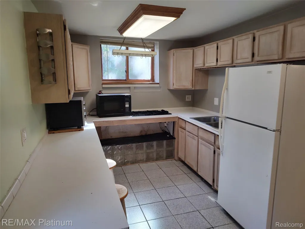 14 Ballard Street Ypsilanti City MI 48197