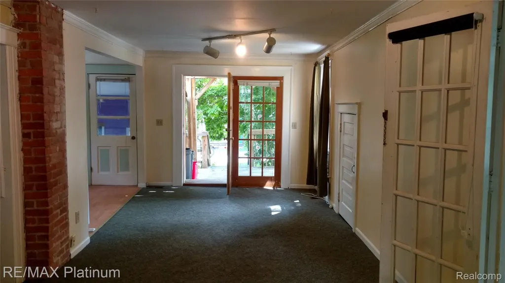 14 Ballard Street Ypsilanti City MI 48197