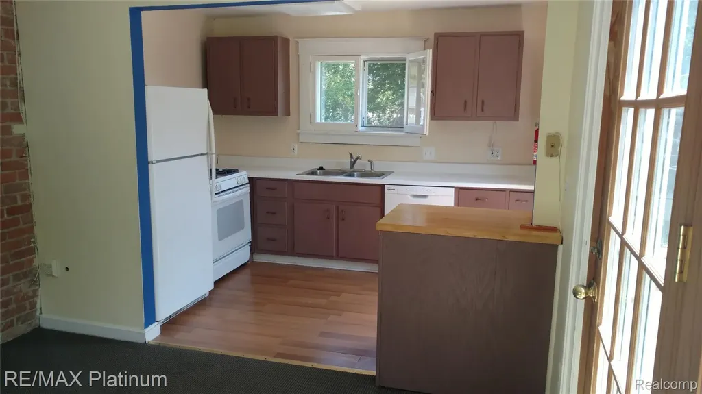 14 Ballard Street Ypsilanti City MI 48197