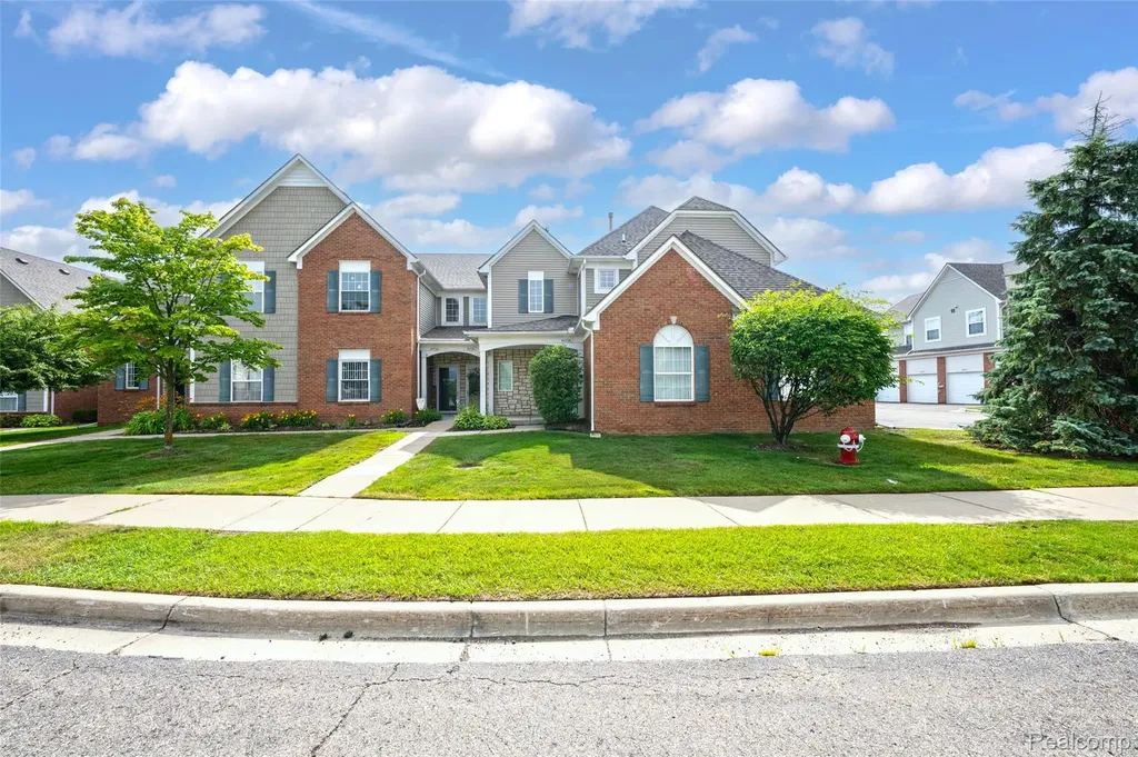 54726 Monarch Drive Shelby Charter Township MI 48316
