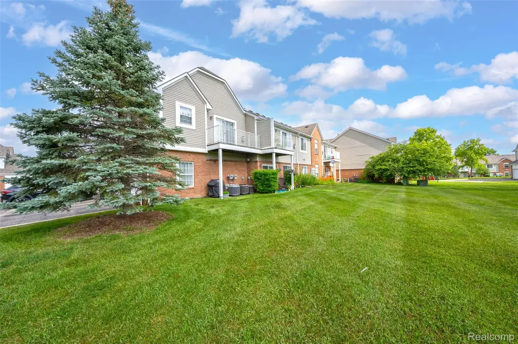 54726 Monarch Drive Shelby Charter Township MI 48316