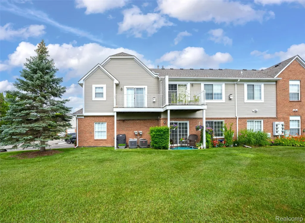 54726 Monarch Drive Shelby Charter Township MI 48316