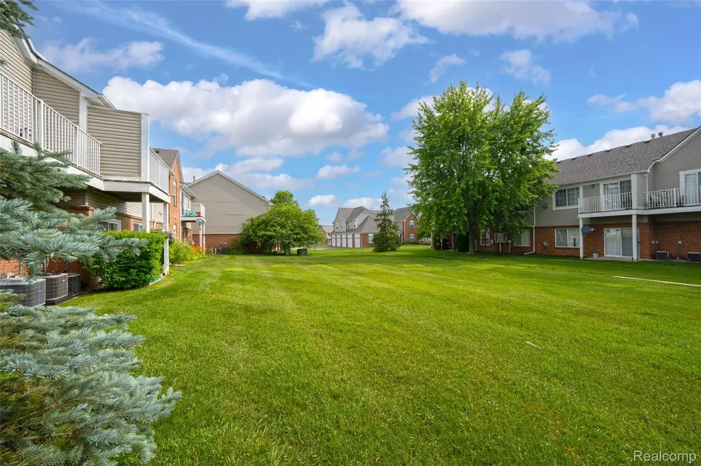 54726 Monarch Drive Shelby Charter Township MI 48316