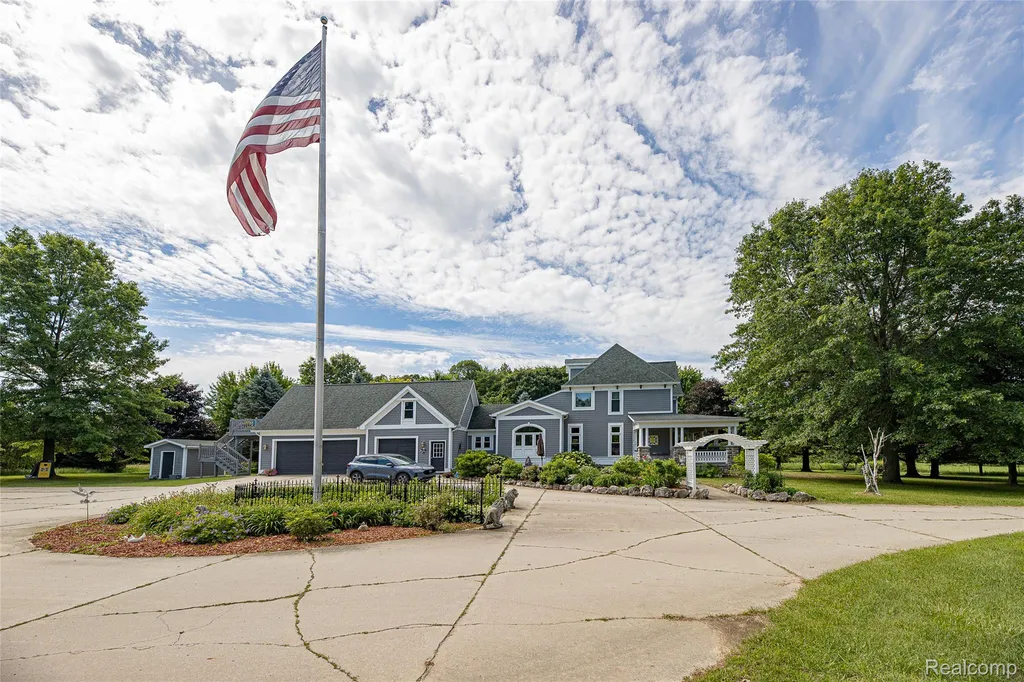 3839 Shamrock Drive Oregon Township MI 48446