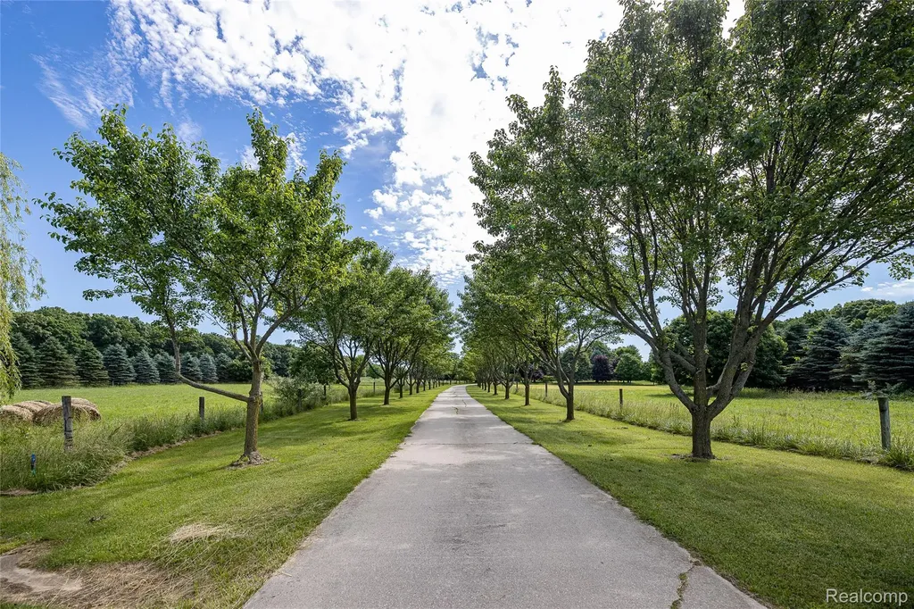 3839 Shamrock Drive Oregon Township MI 48446