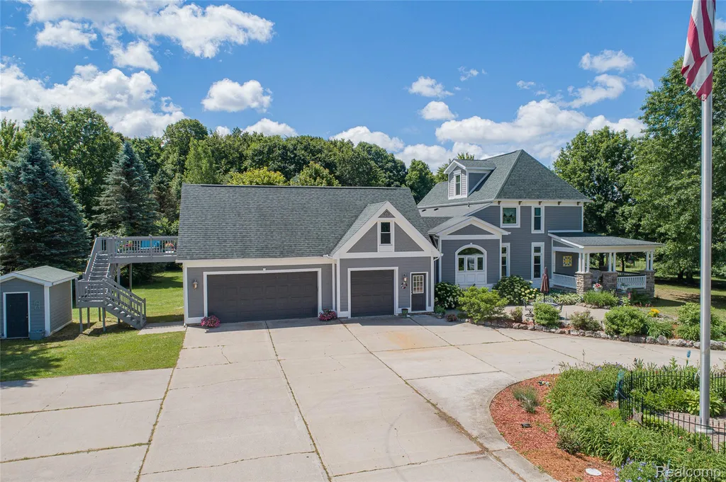 3839 Shamrock Drive Oregon Township MI 48446
