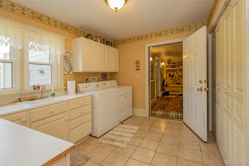 3839 Shamrock Drive Oregon Township MI 48446