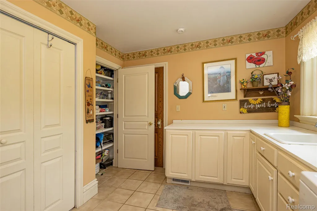 3839 Shamrock Drive Oregon Township MI 48446