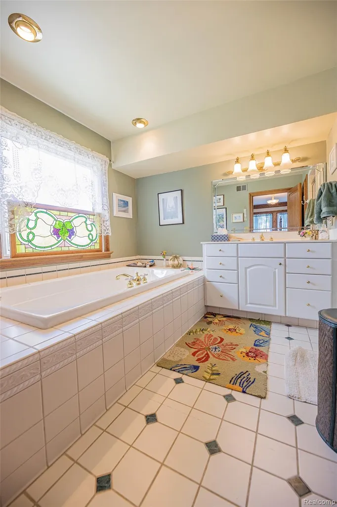 3839 Shamrock Drive Oregon Township MI 48446