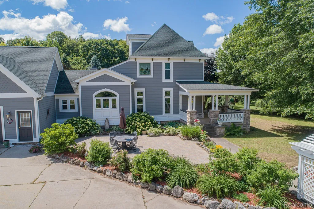 3839 Shamrock Drive Oregon Township MI 48446