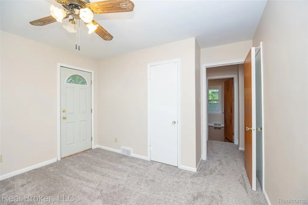 1919 Fern Street Royal Oak City MI 48073