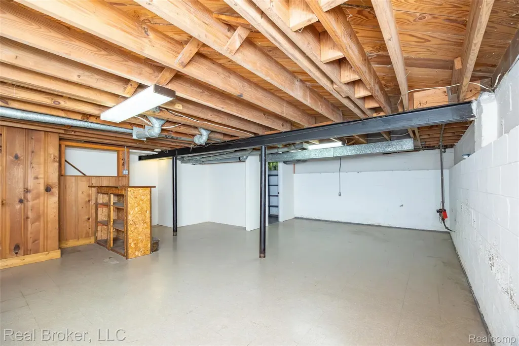 1919 Fern Street Royal Oak City MI 48073