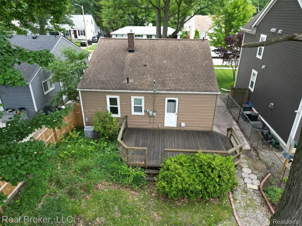 1919 Fern Street Royal Oak City MI 48073