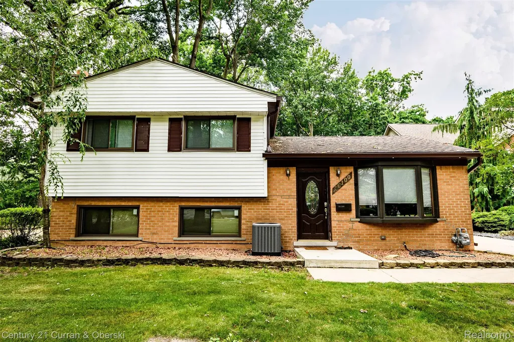 16100 Kennebec Street Southgate City MI 48195