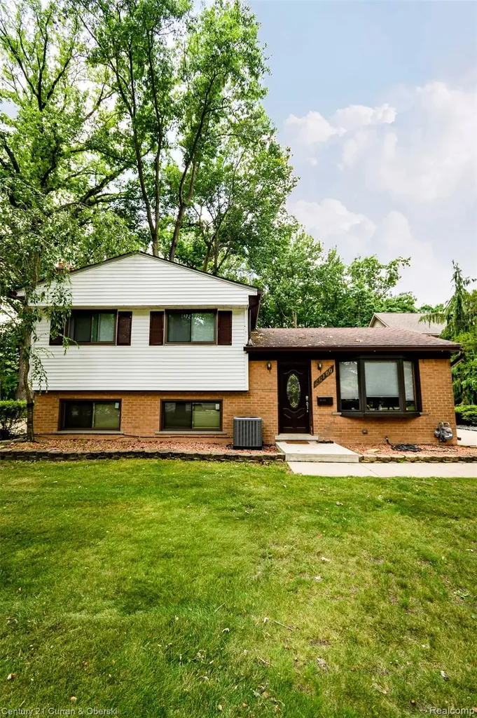 16100 Kennebec Street Southgate City MI 48195