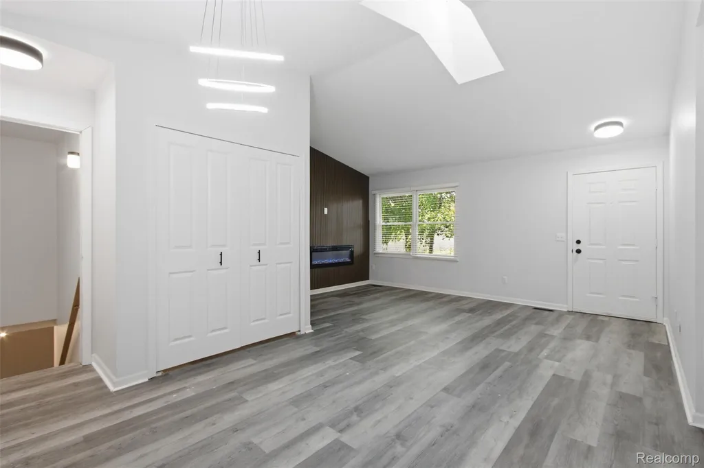 41837 King Edward Court Clinton Charter Township MI 48038