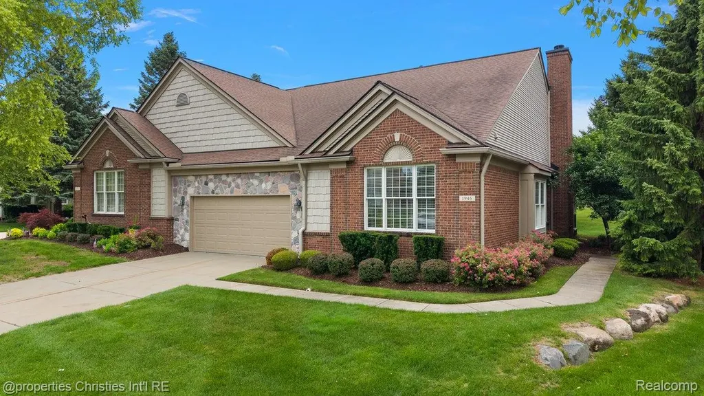 1946 Dunham Drive Rochester City MI 48306