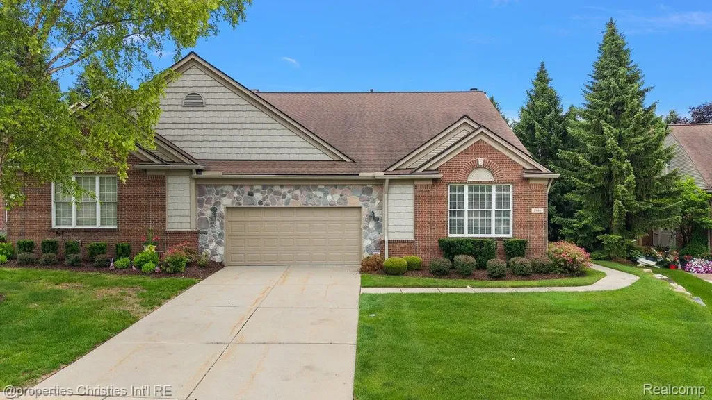 1946 Dunham Drive Rochester City MI 48306
