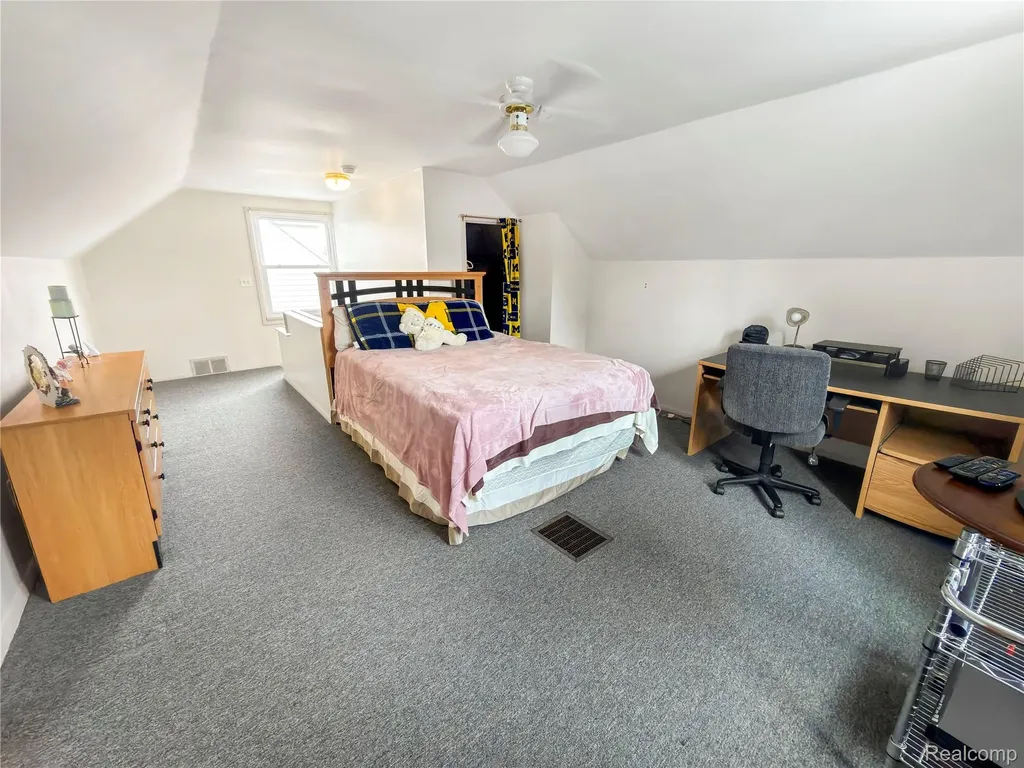 6907 Orchard Avenue Dearborn City MI 48126
