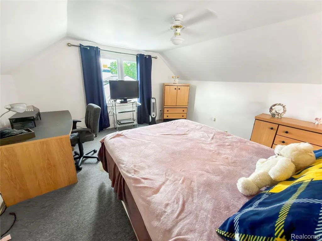 6907 Orchard Avenue Dearborn City MI 48126
