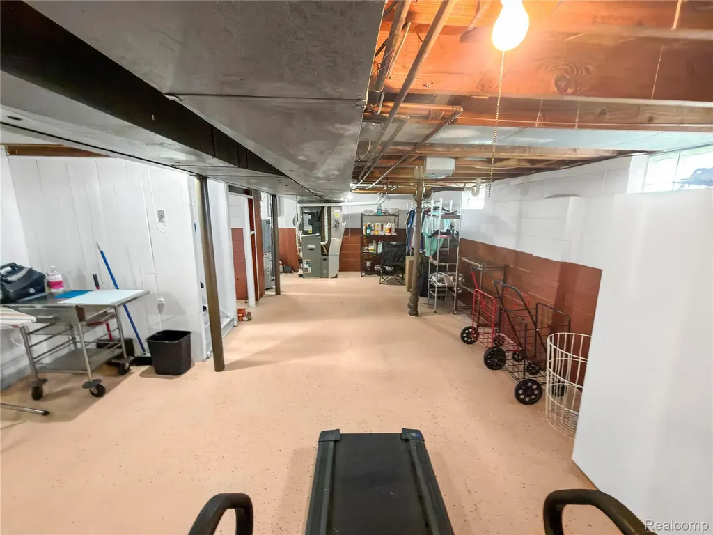 6907 Orchard Avenue Dearborn City MI 48126