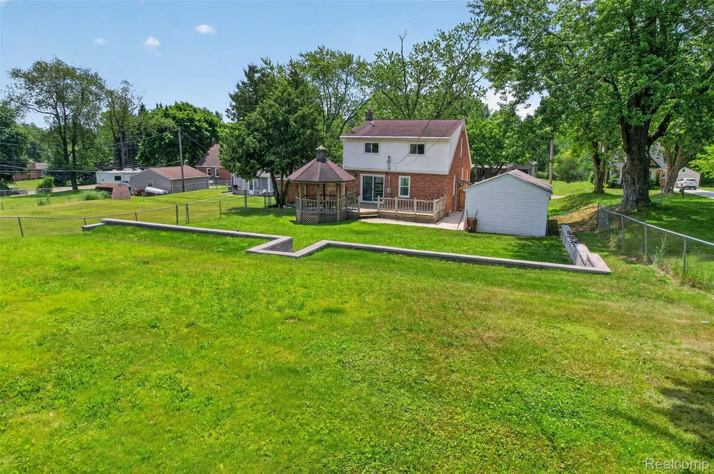 3556 Lincolnshire Road Waterford Charter Township MI 48328