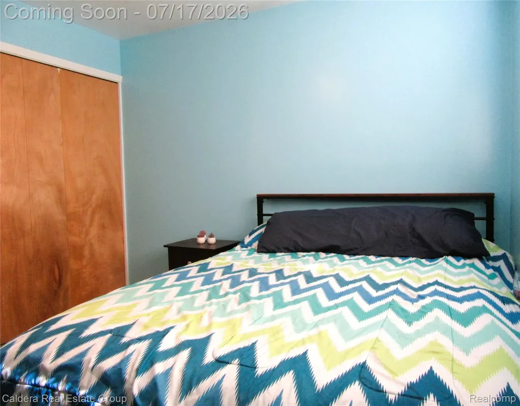 26644 Rialto Street Madison Heights City MI 48071