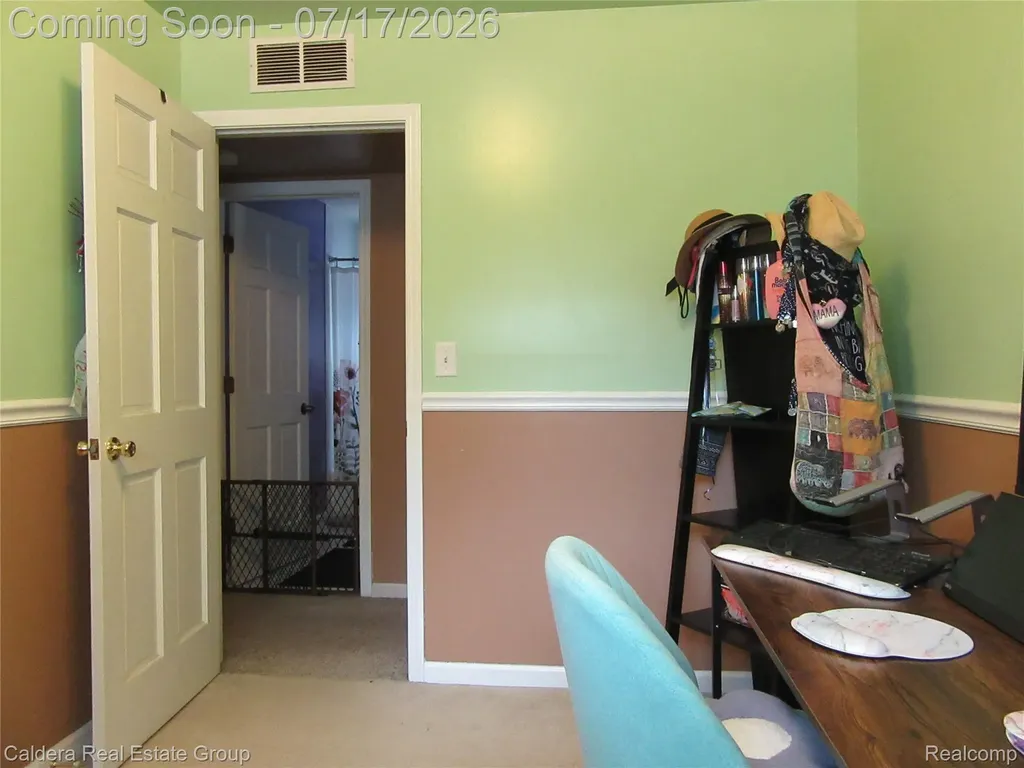 26644 Rialto Street Madison Heights City MI 48071