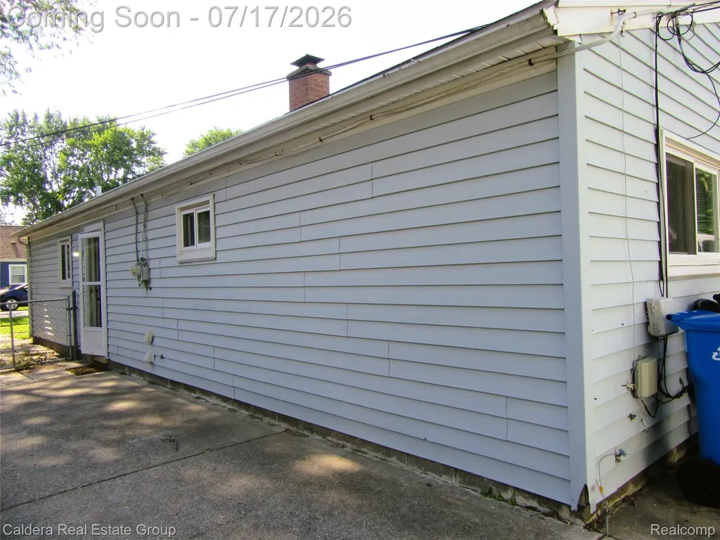 26644 Rialto Street Madison Heights City MI 48071
