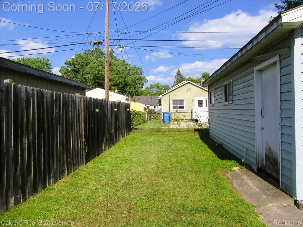 26644 Rialto Street Madison Heights City MI 48071