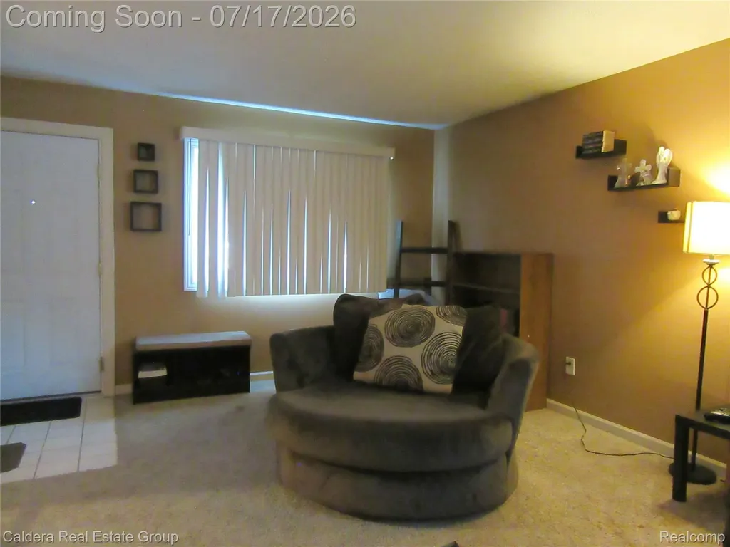 26644 Rialto Street Madison Heights City MI 48071