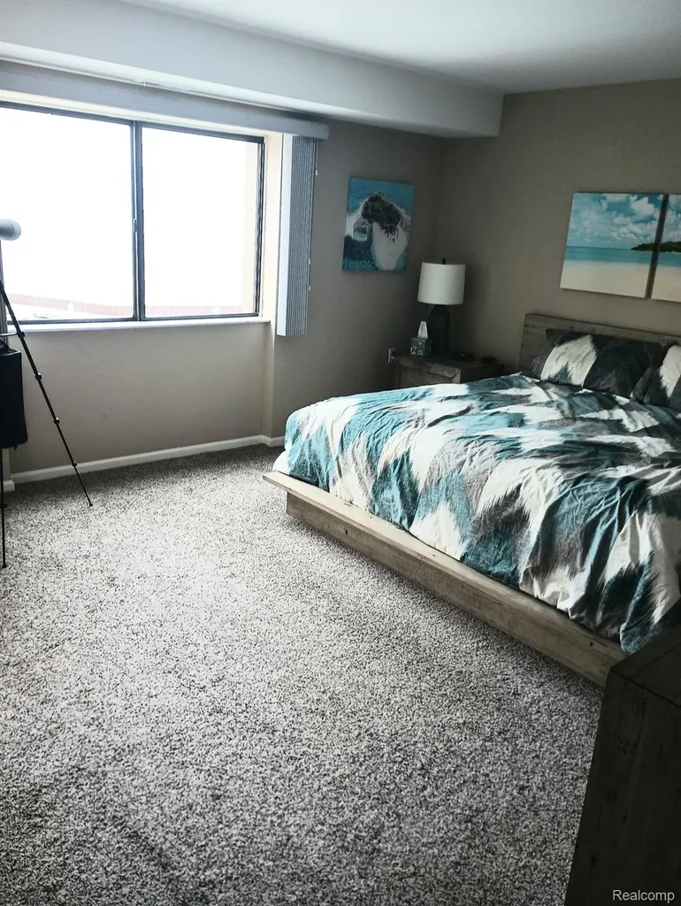 34432 Jefferson Avenue Harrison Charter Township MI 48045