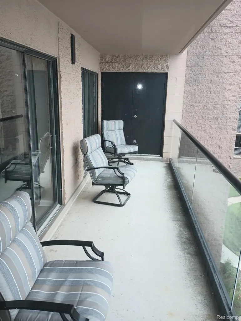 34432 Jefferson Avenue Harrison Charter Township MI 48045