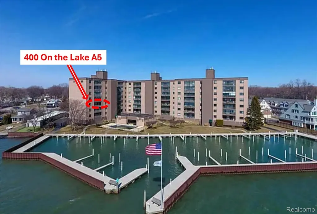 34432 Jefferson Avenue Harrison Charter Township MI 48045
