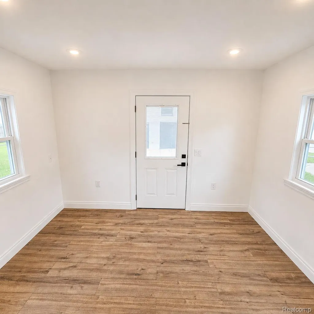 5157 Niagara Street Wayne City MI 48184